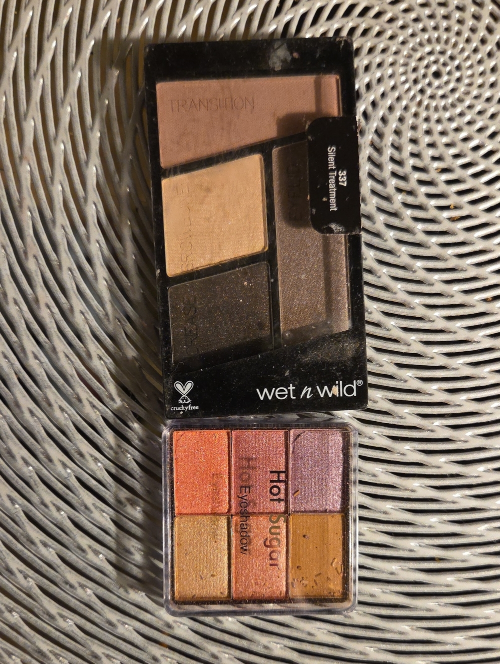 wet n wild Eyeshadow Set — Brown, Gold, Copper & Pink Shades
